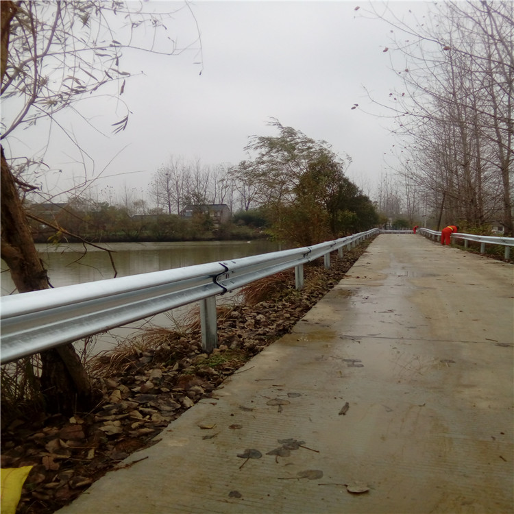 浙江公路護欄多少錢一米？